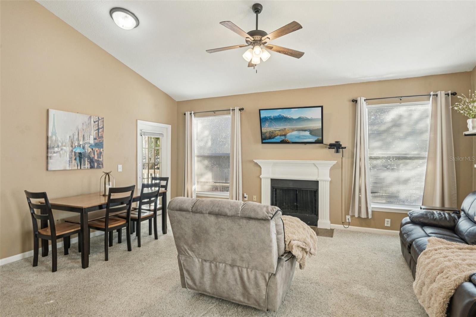 THE VILLAS CONDO - Residential