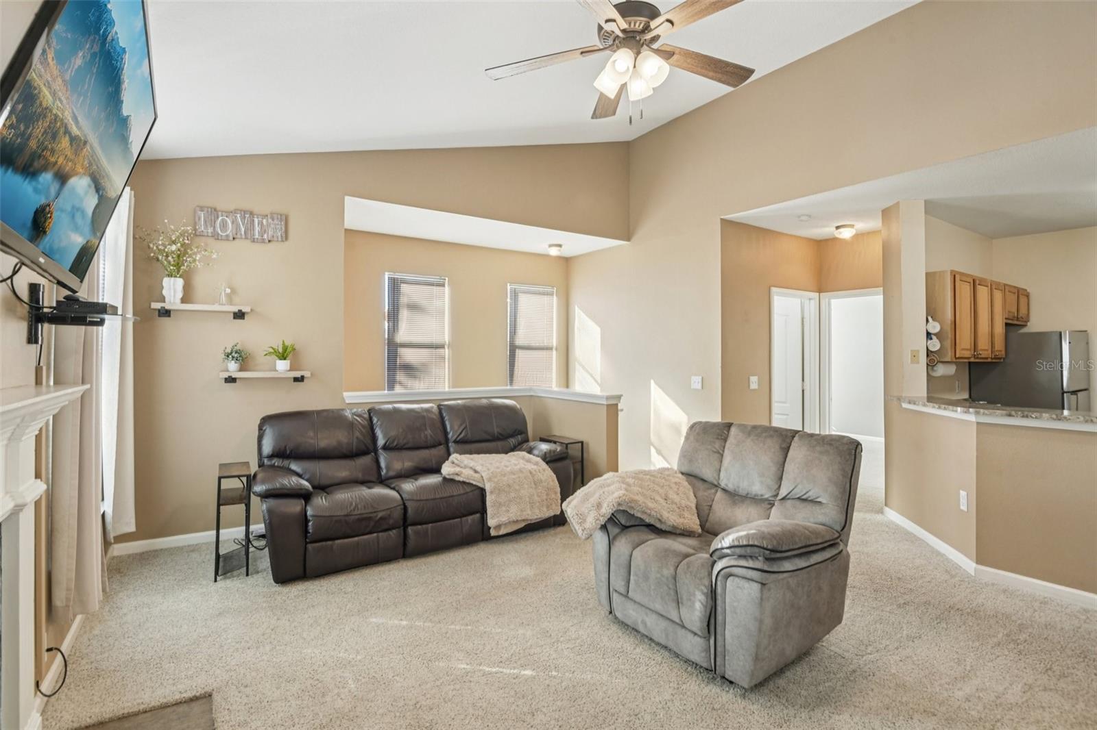 THE VILLAS CONDO - Residential