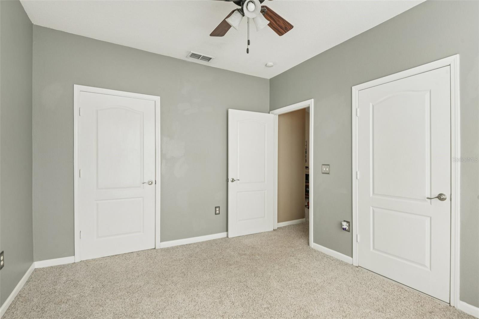 THE VILLAS CONDO - Residential