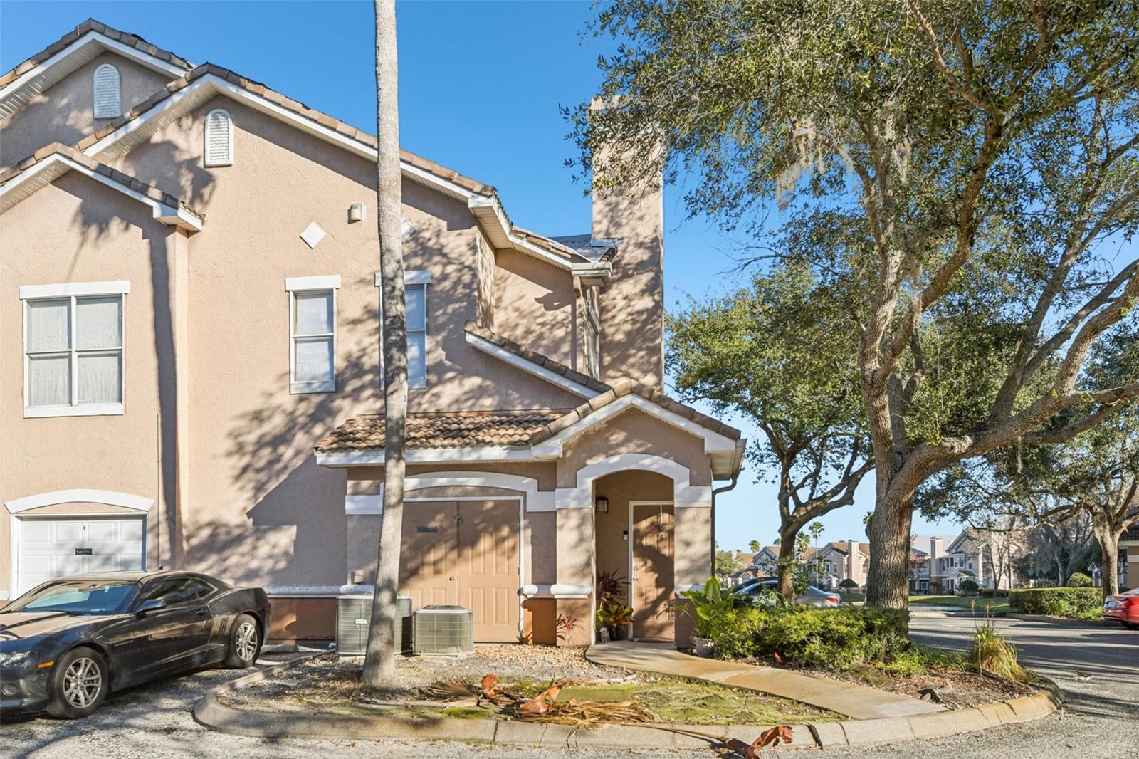 THE VILLAS CONDO - Residential