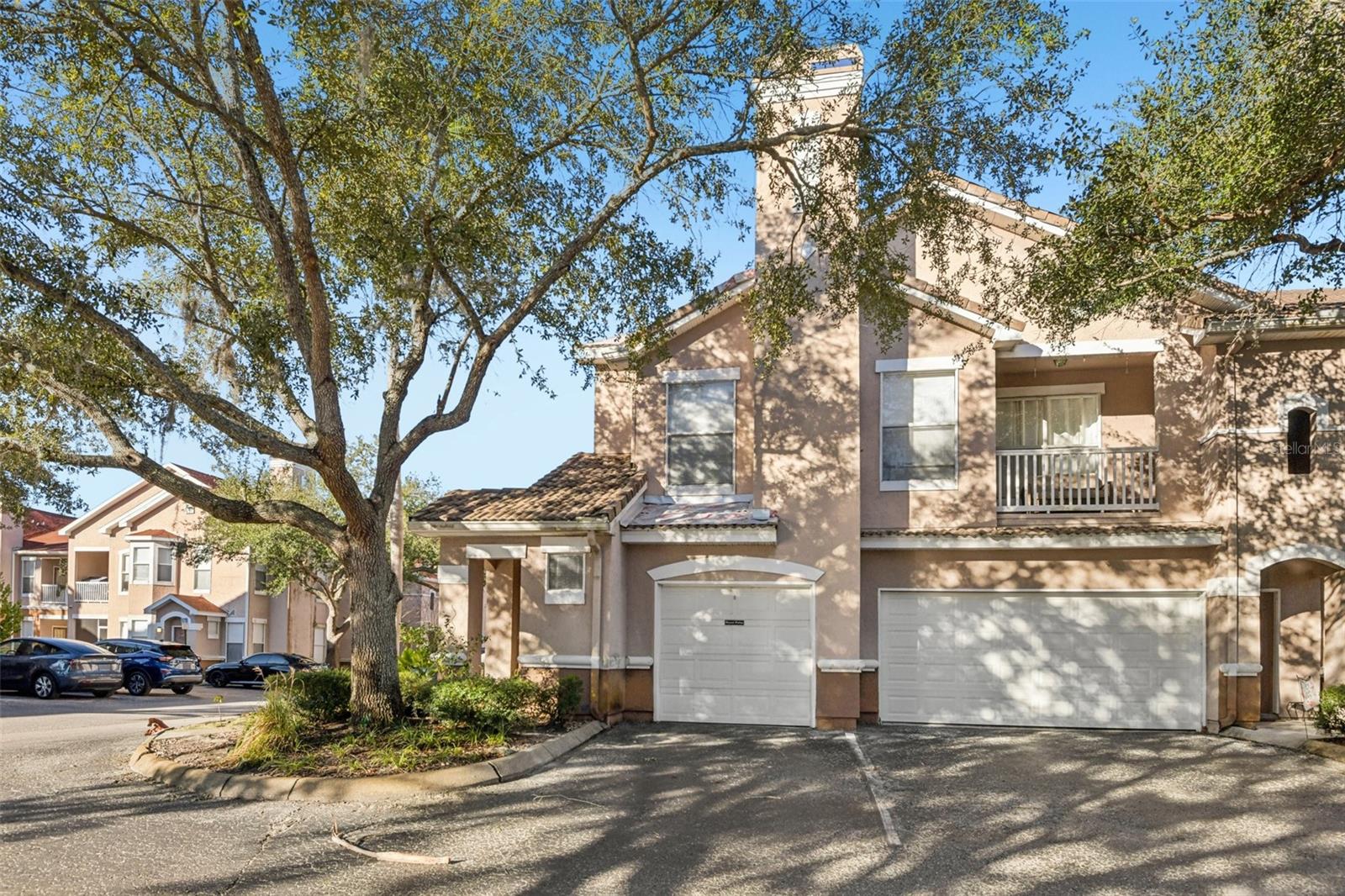 THE VILLAS CONDO - Residential