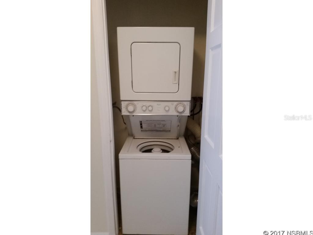 Colonial Twnhse Apts Ph I - Residential