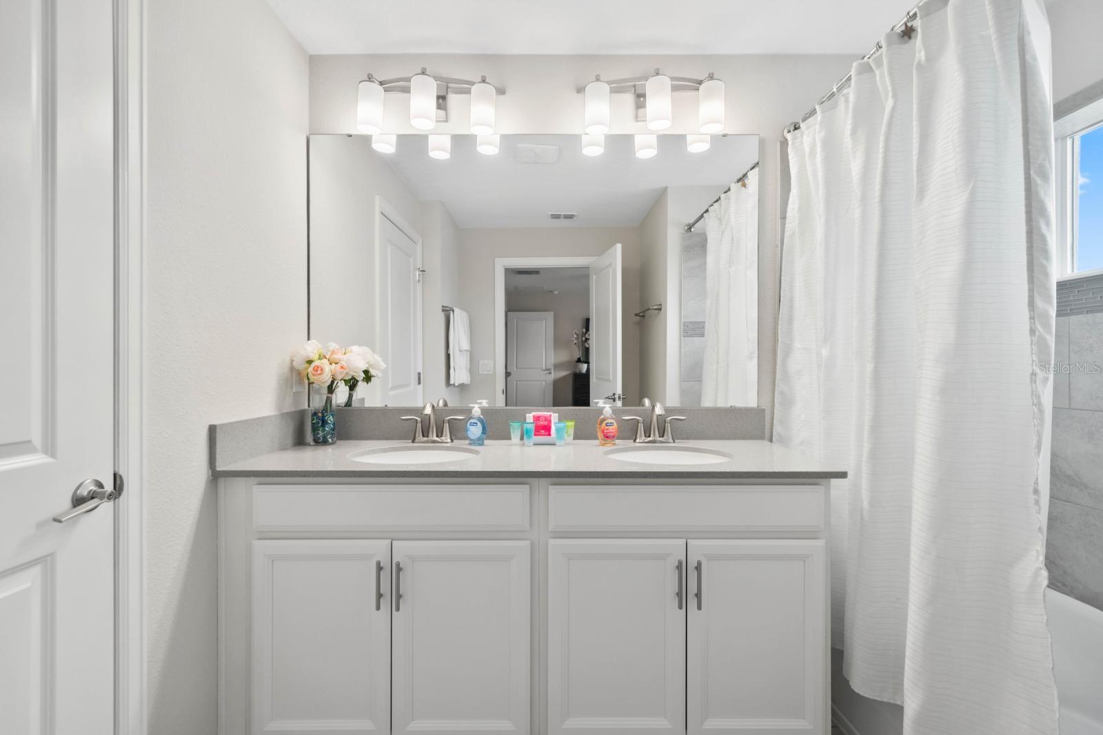 STONEYBROOK SOUTH NORTH PRCL PH 1 - Residential Lease