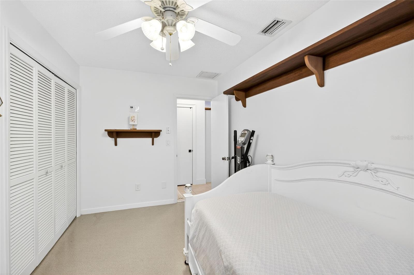 ISLAND ESTATES OF CLEARWATER UNIT 6-B - Residential