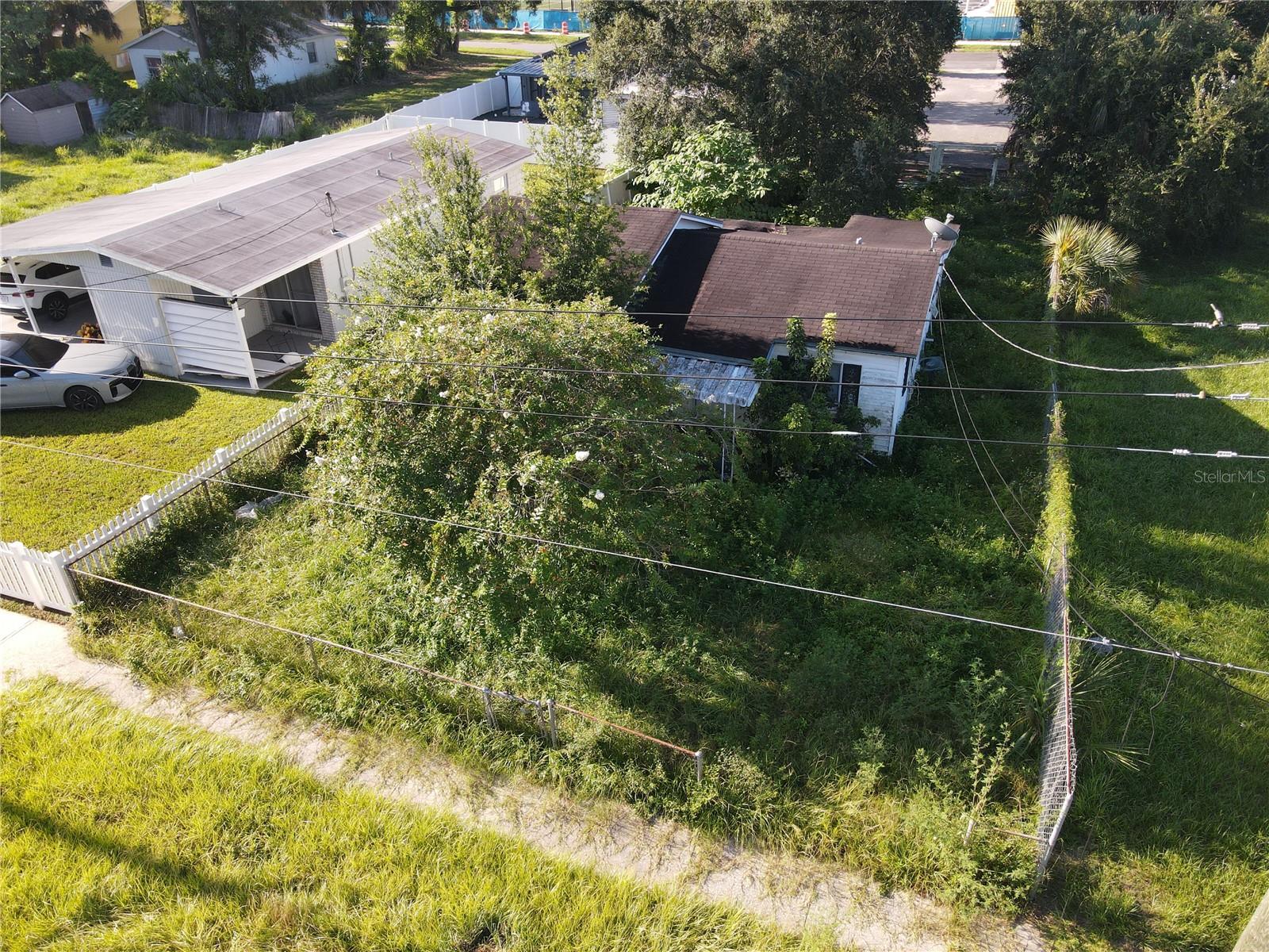 BELLMONT HEIGHTS - Land