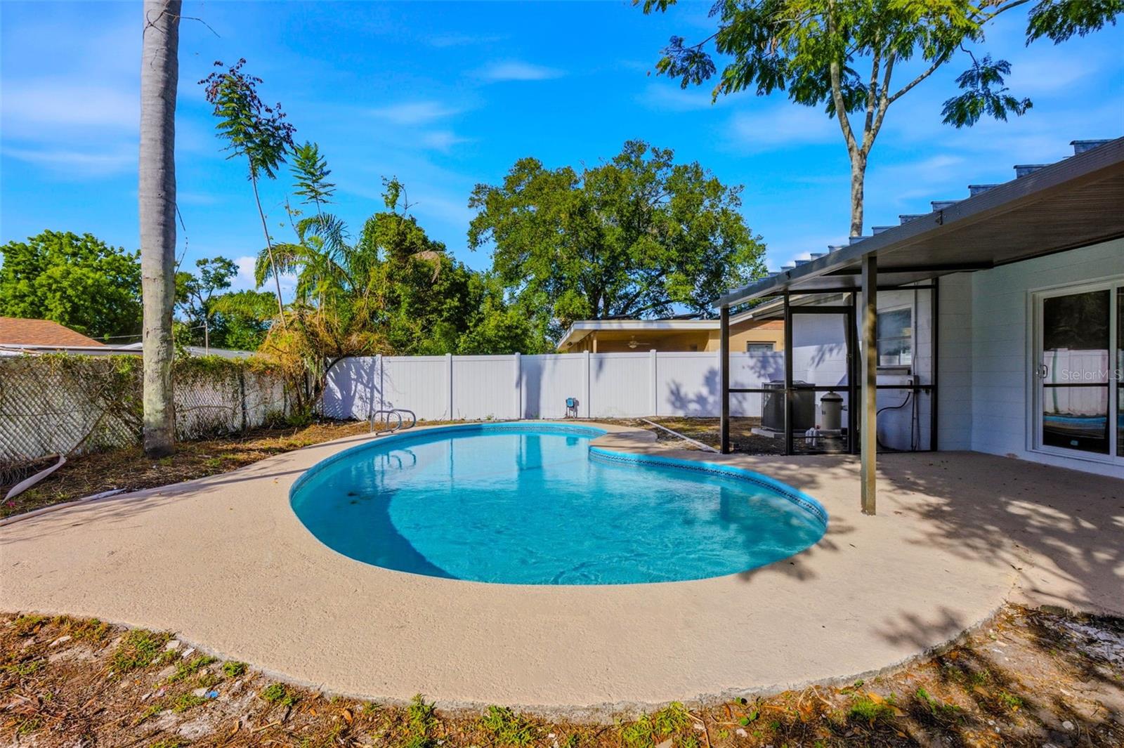 COLLEGE VILLAGE SUB - Residential