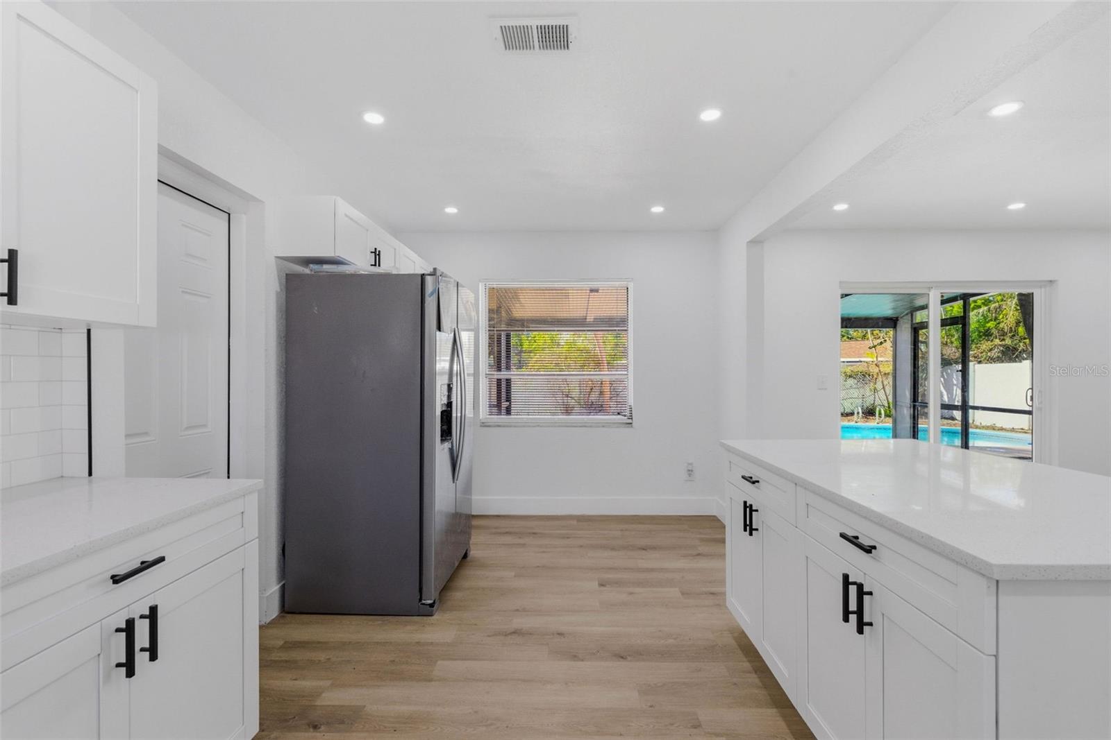 COLLEGE VILLAGE SUB - Residential