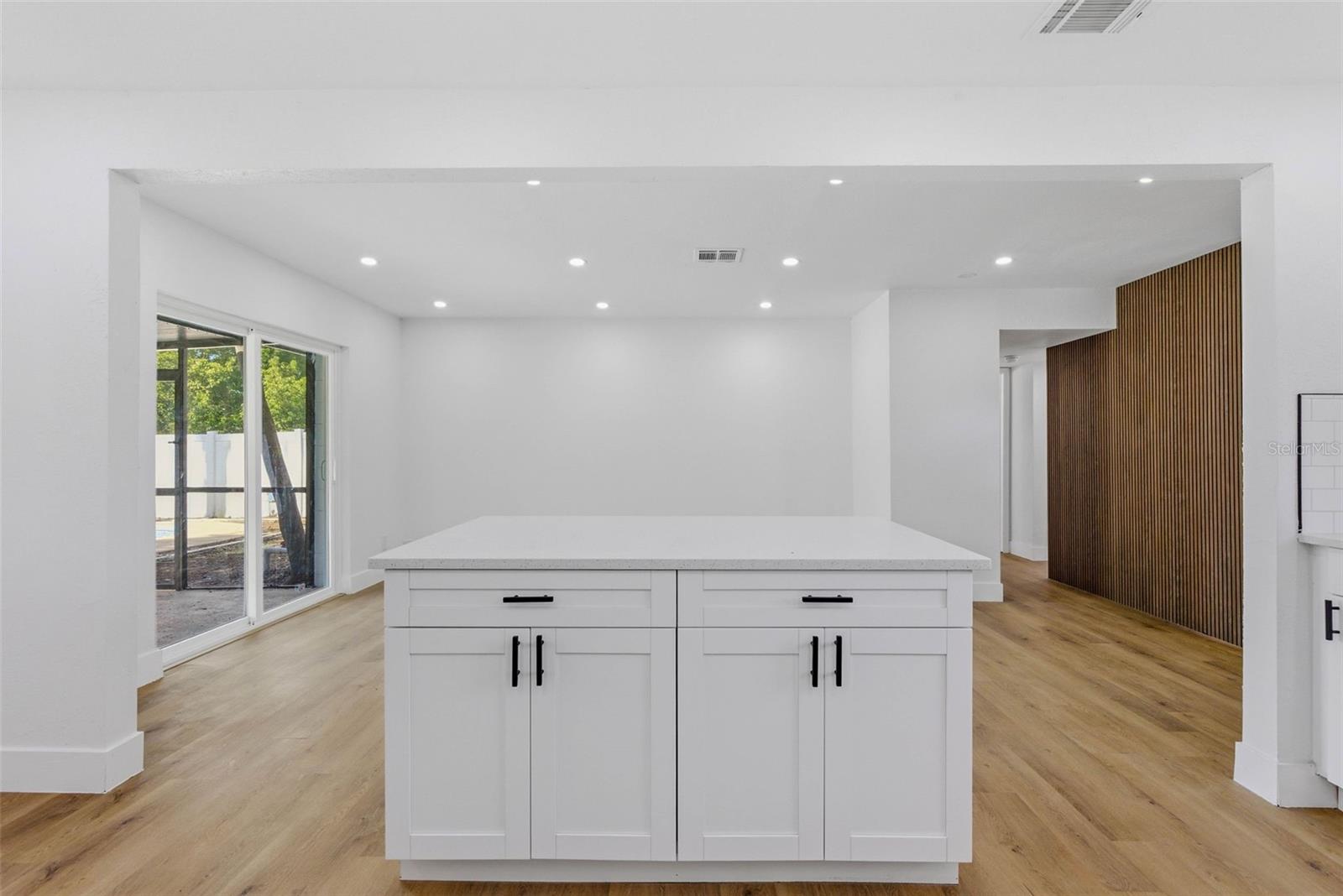 COLLEGE VILLAGE SUB - Residential