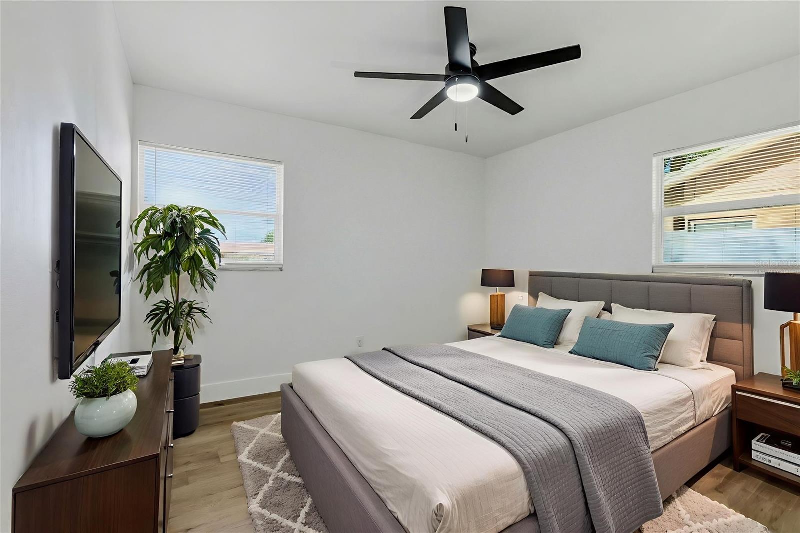 COLLEGE VILLAGE SUB - Residential