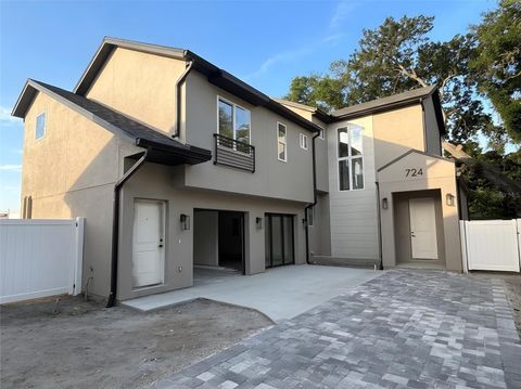 Photo of 724 Ellwood Avenue, Orlando, FL 32804 (MLS # O6404286)