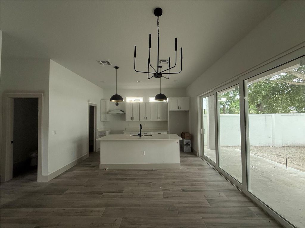 Photo of 724 Ellwood Avenue, Orlando, FL 32804 (MLS # O6404286)