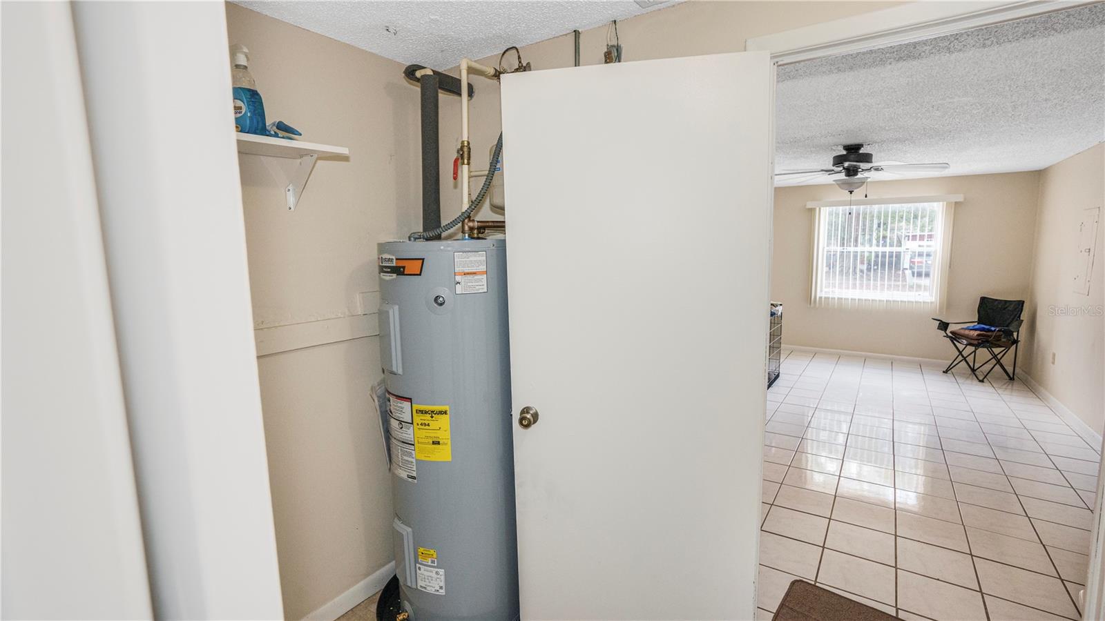 NORTH LAKES SEC B UNIT - Residential