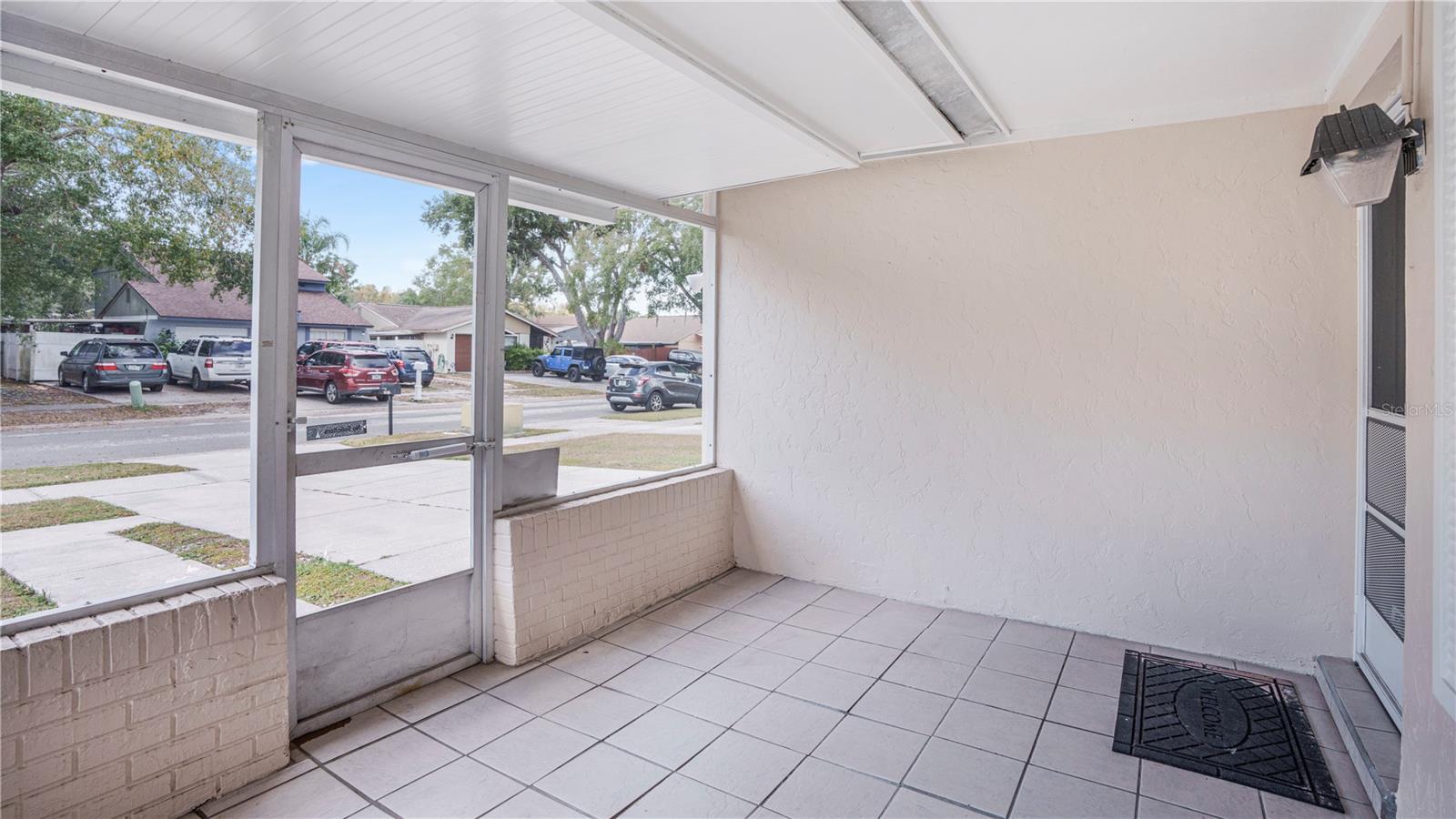 NORTH LAKES SEC B UNIT - Residential