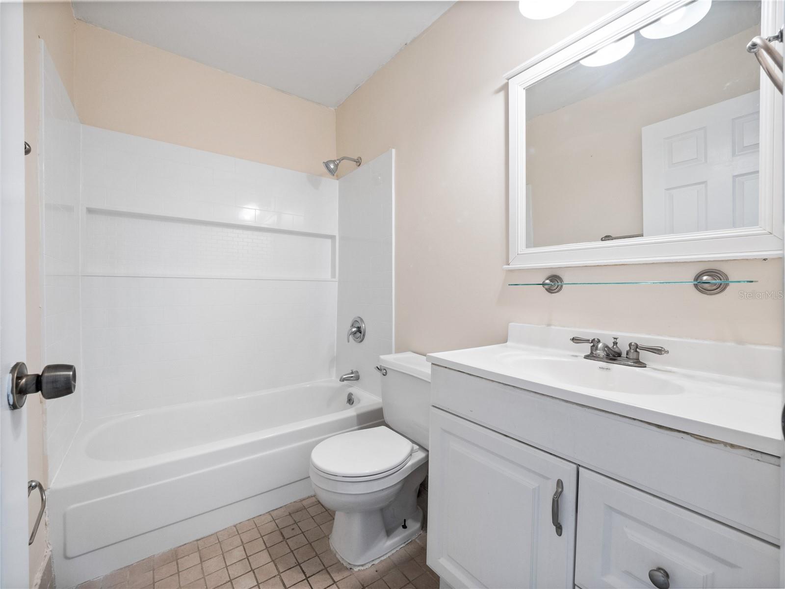 WINDHOVER CONDO - Residential