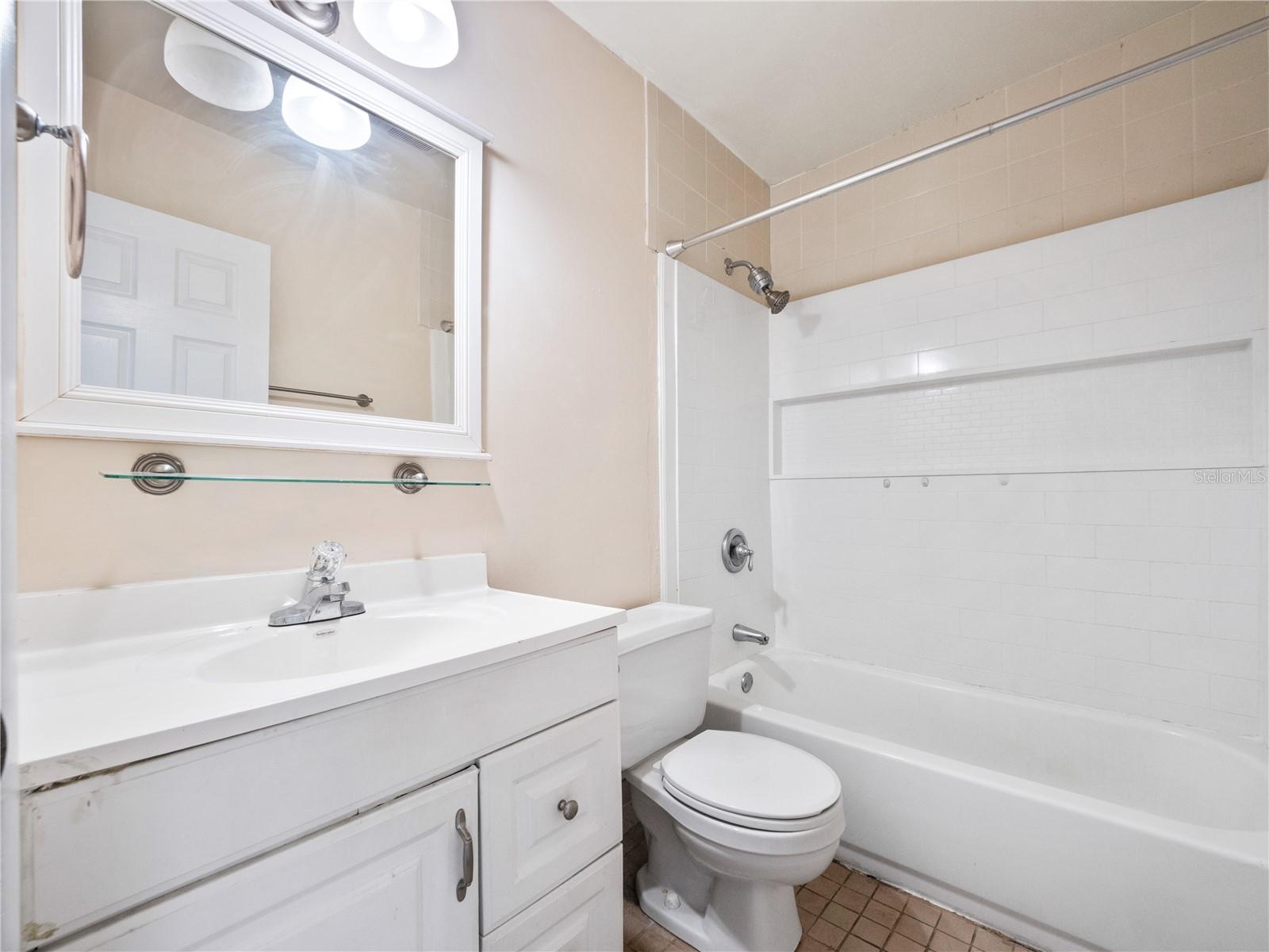 WINDHOVER CONDO - Residential