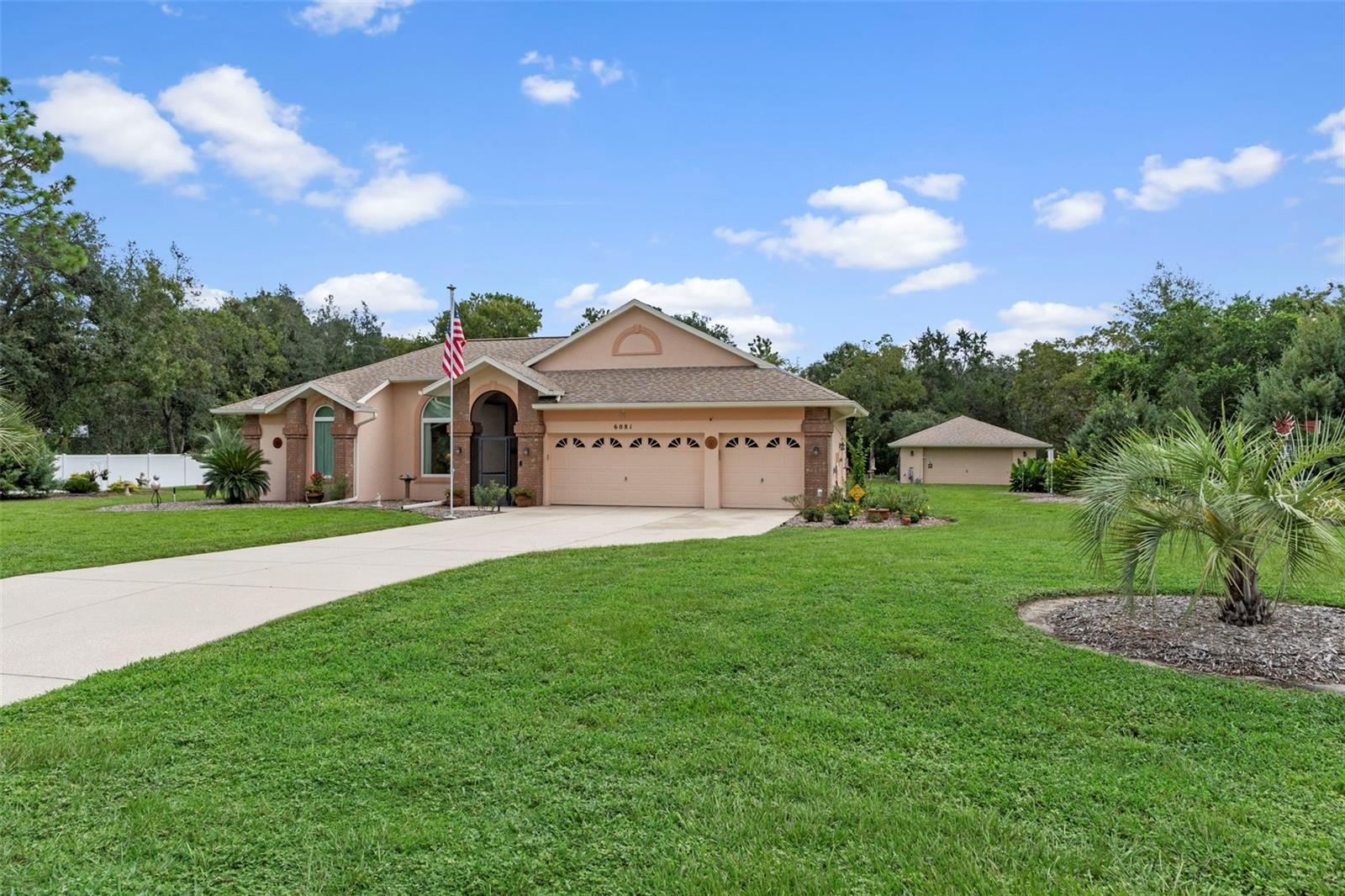 PINE RIDGE UNIT 03 - Residential
