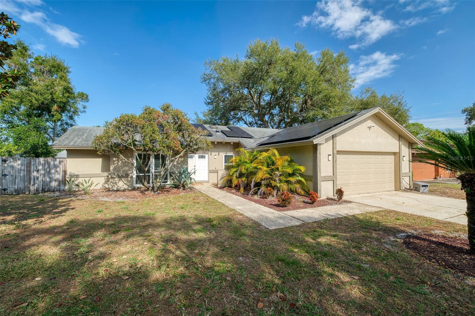 DOVER MANOR - Residential