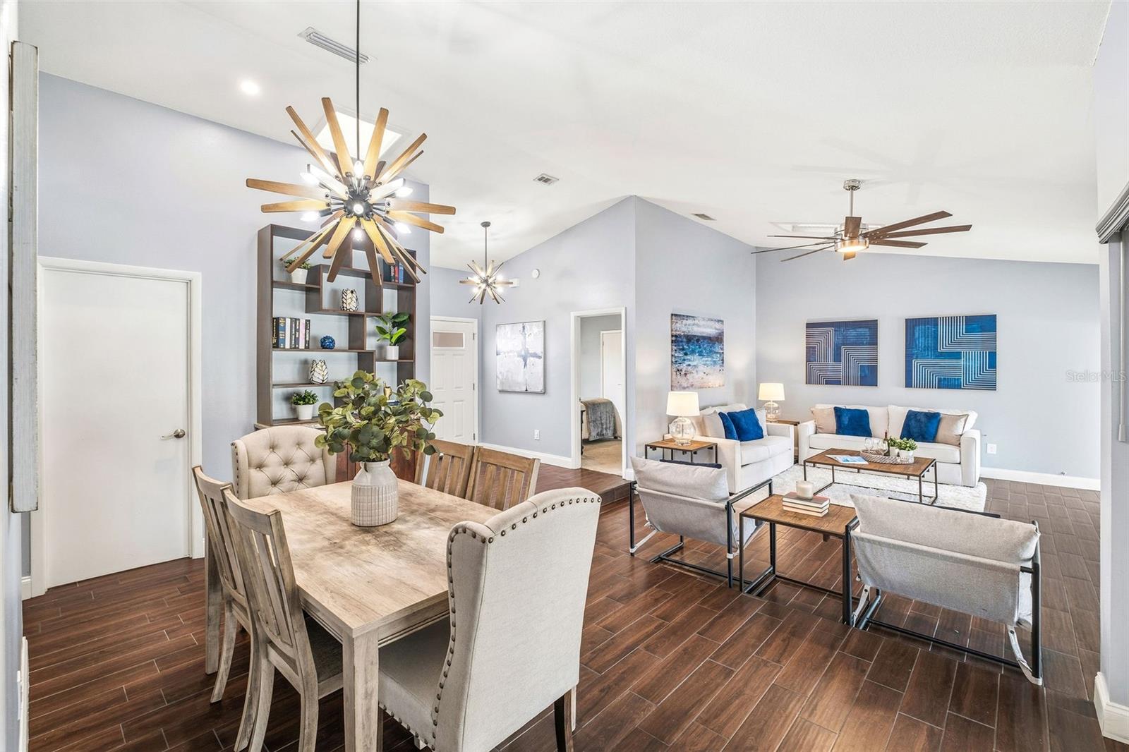 DOVER MANOR - Residential