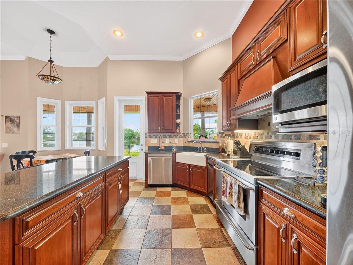 ORANGE BLOSSOM ESTATE - Residential