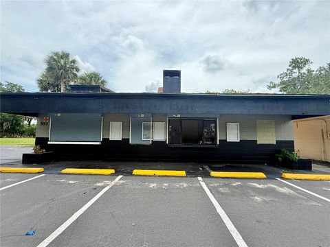 Photo of 503 Palmetto Street, Eustis, FL 32726 (MLS # G5112936)