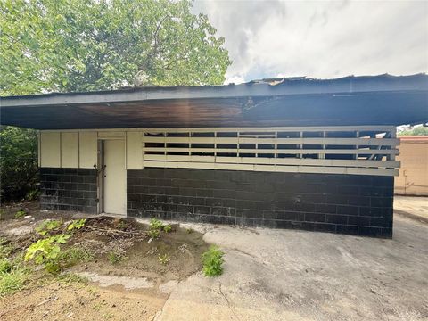 Tiny photo for 503 Palmetto Street, Eustis, FL 32726 (MLS # G5112936)