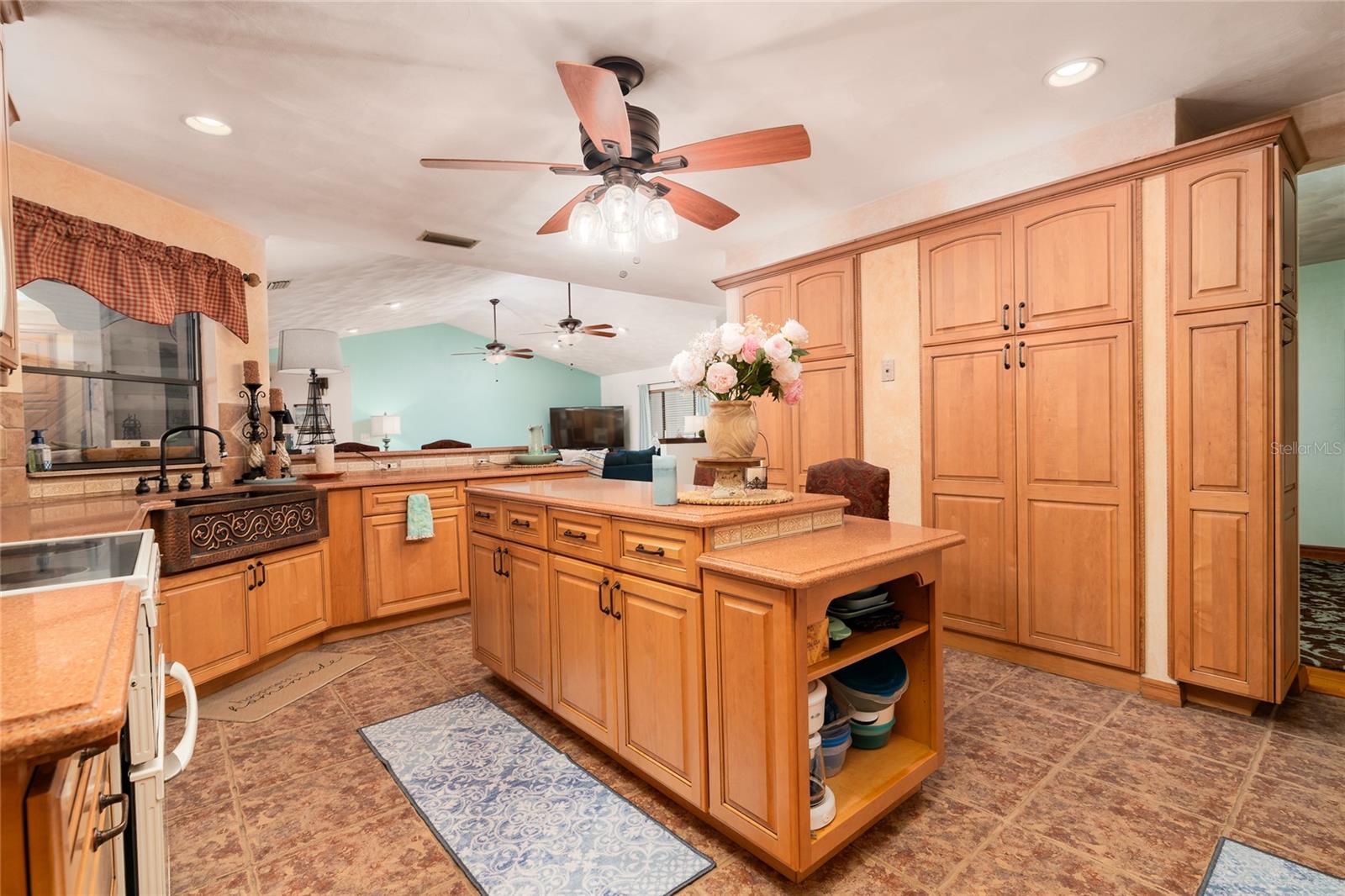 SPRUCE CREEK WOODS - Residential