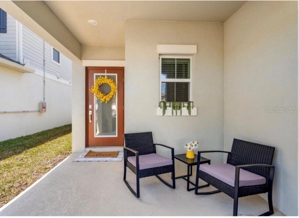 Photo of 1805 Heart Lake Drive, Groveland, FL 34736 (MLS # G5111792)