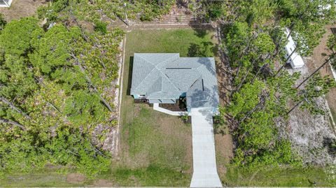 A home in PORT CHARLOTTE