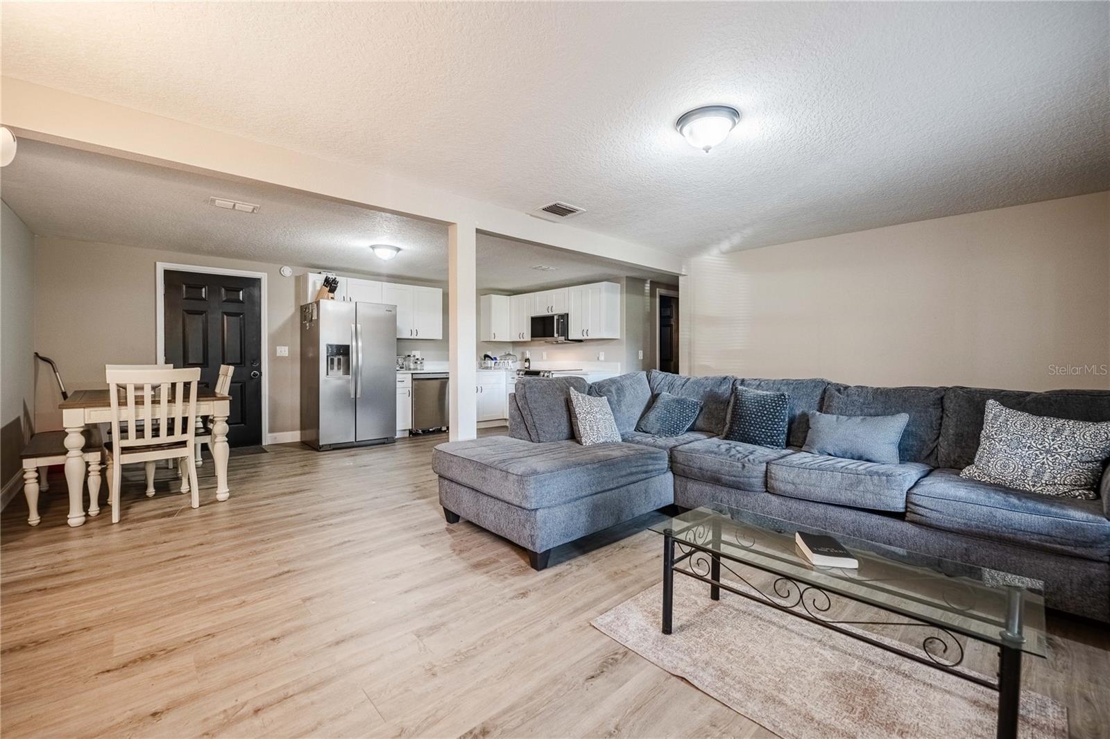 801 N CLERMONT AVENUE