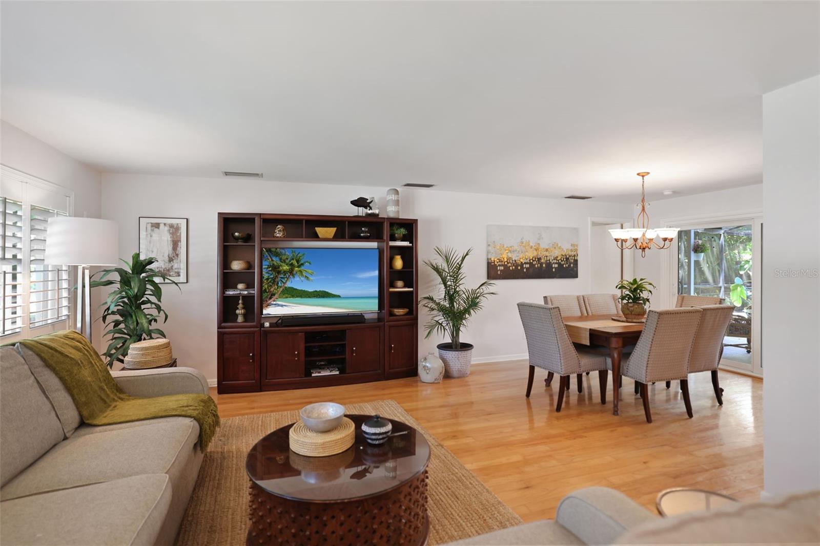 FAIRWAY ESTATES 4TH ADD - Residential