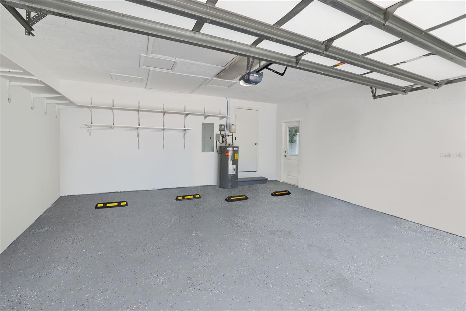 FAIRWAY ESTATES 4TH ADD - Residential