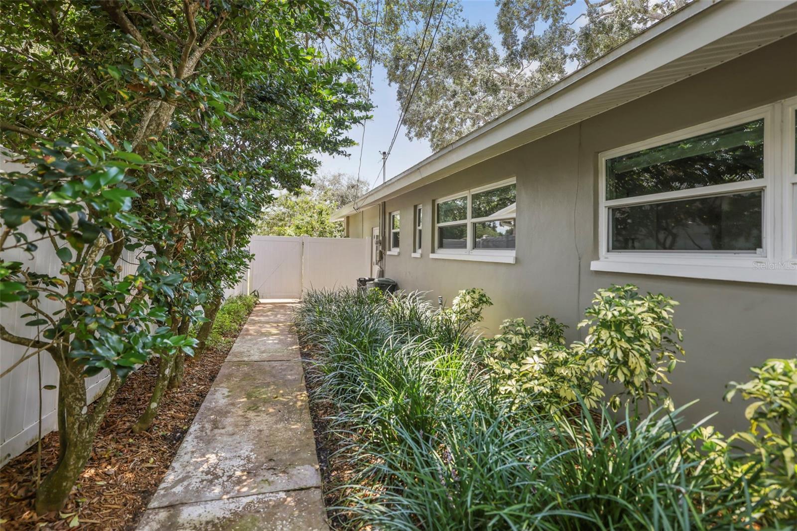 FAIRWAY ESTATES 4TH ADD - Residential