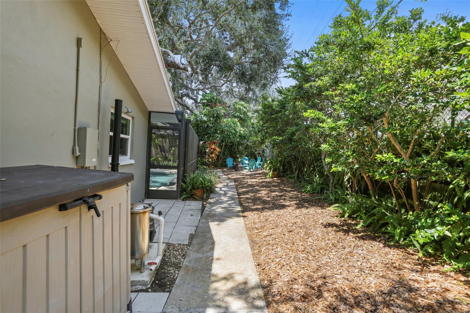 FAIRWAY ESTATES 4TH ADD - Residential