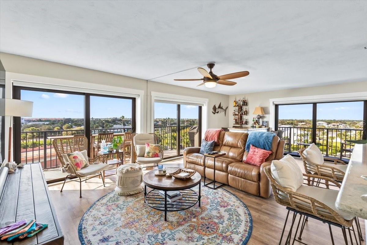 DIAMOND HEAD POINT CONDO - Residential