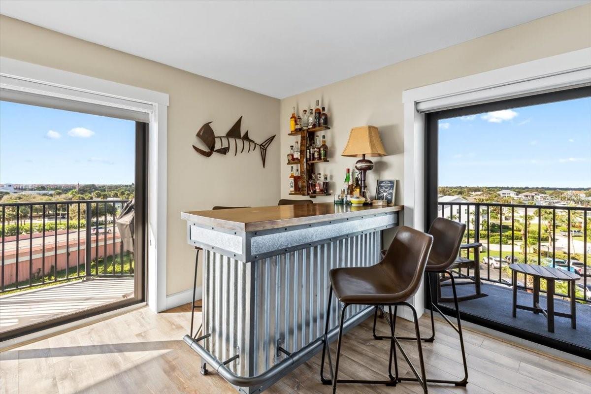 DIAMOND HEAD POINT CONDO - Residential