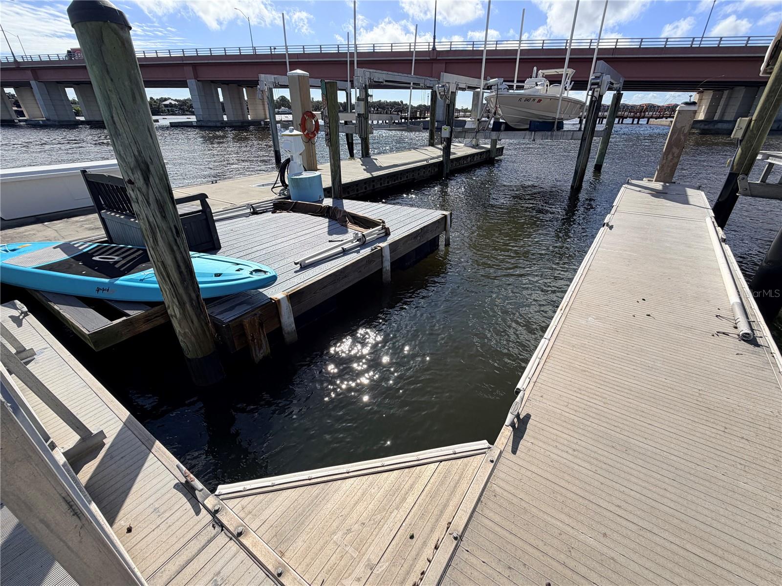 DIAMOND HEAD POINT CONDO - Residential