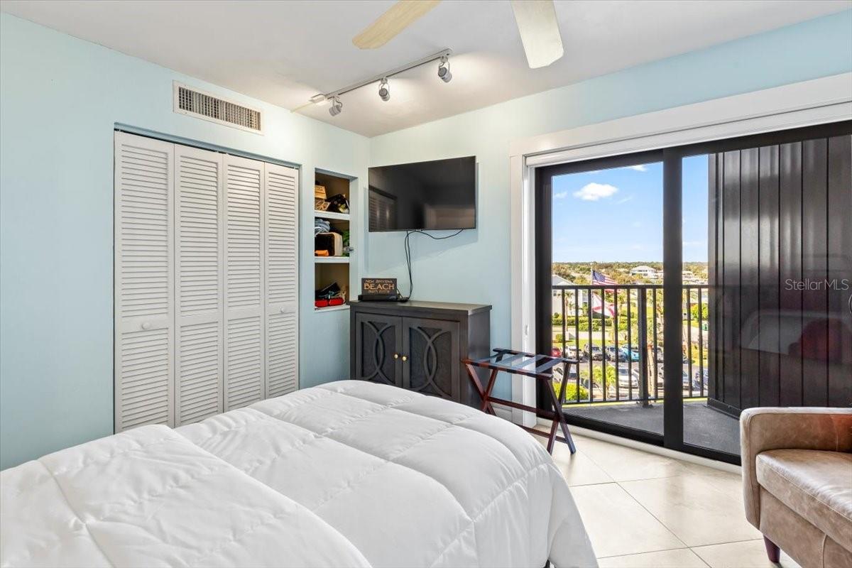 DIAMOND HEAD POINT CONDO - Residential
