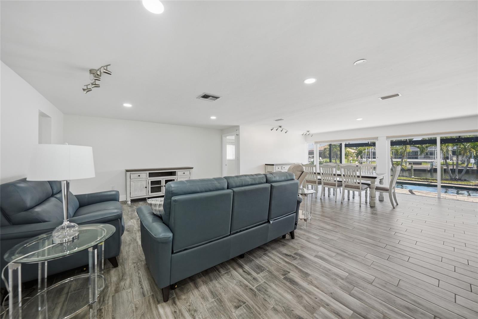 PUNTA GORDA ISLES SEC 05 - Residential