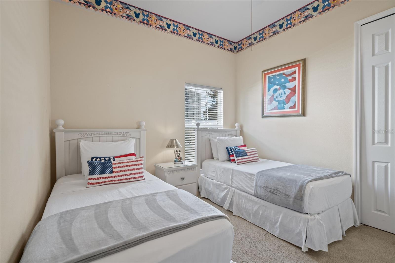 FORMOSA GARDENS UNIT 2 - Residential Lease