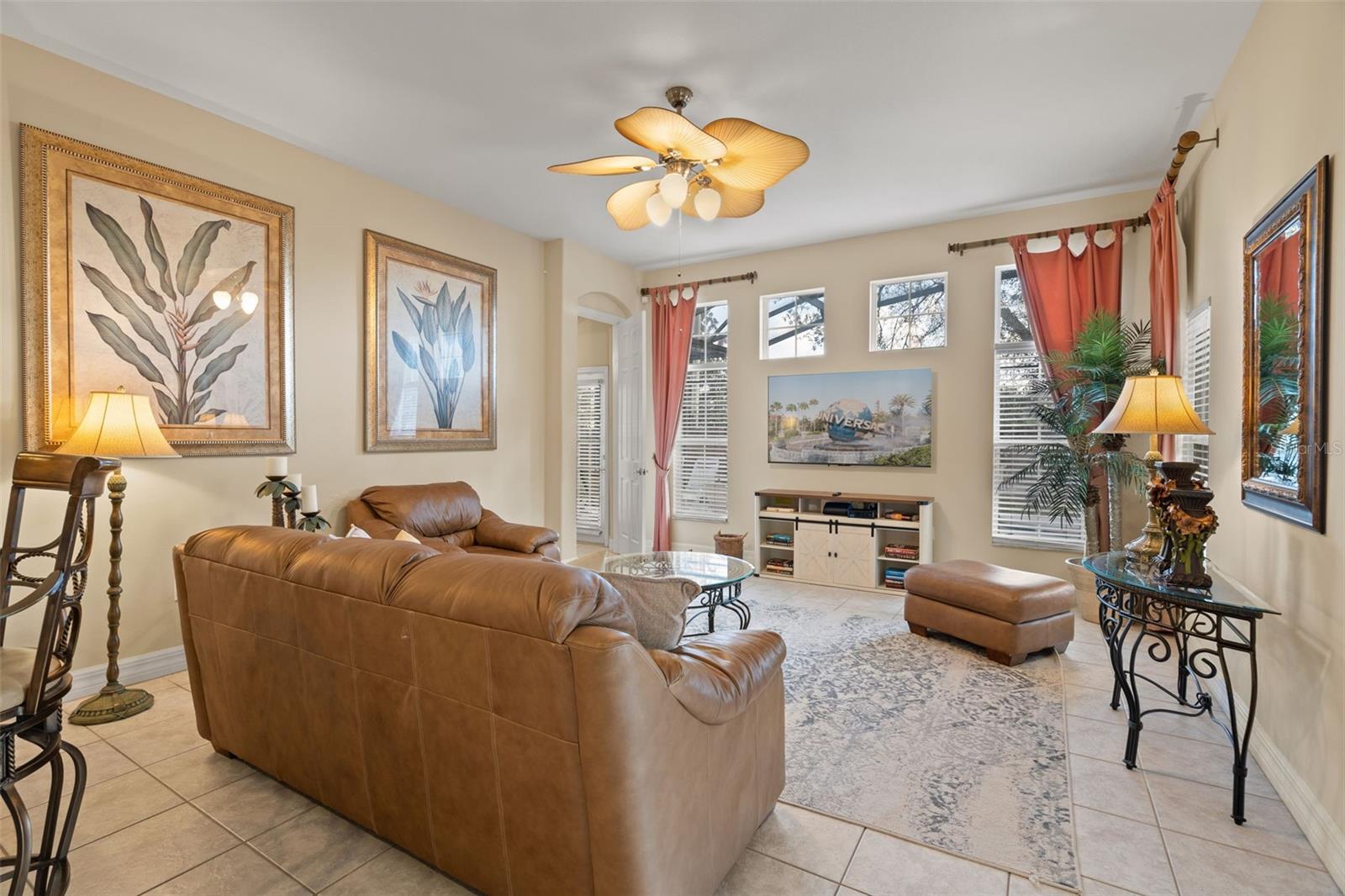 FORMOSA GARDENS UNIT 2 - Residential Lease