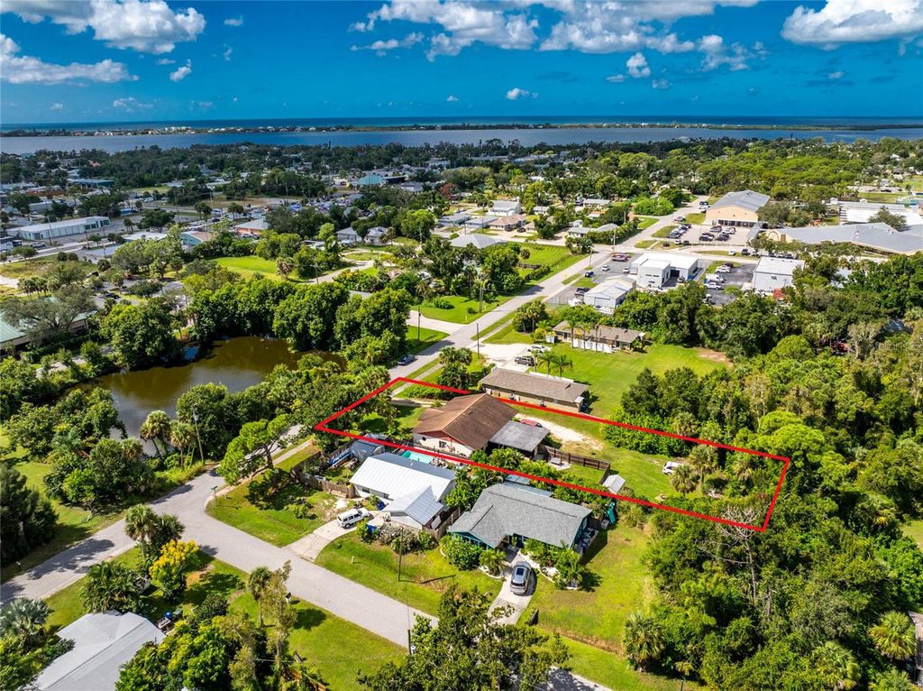 Photo of 120 W Perry Lane, Englewood, FL 34223 (MLS # D6144203)