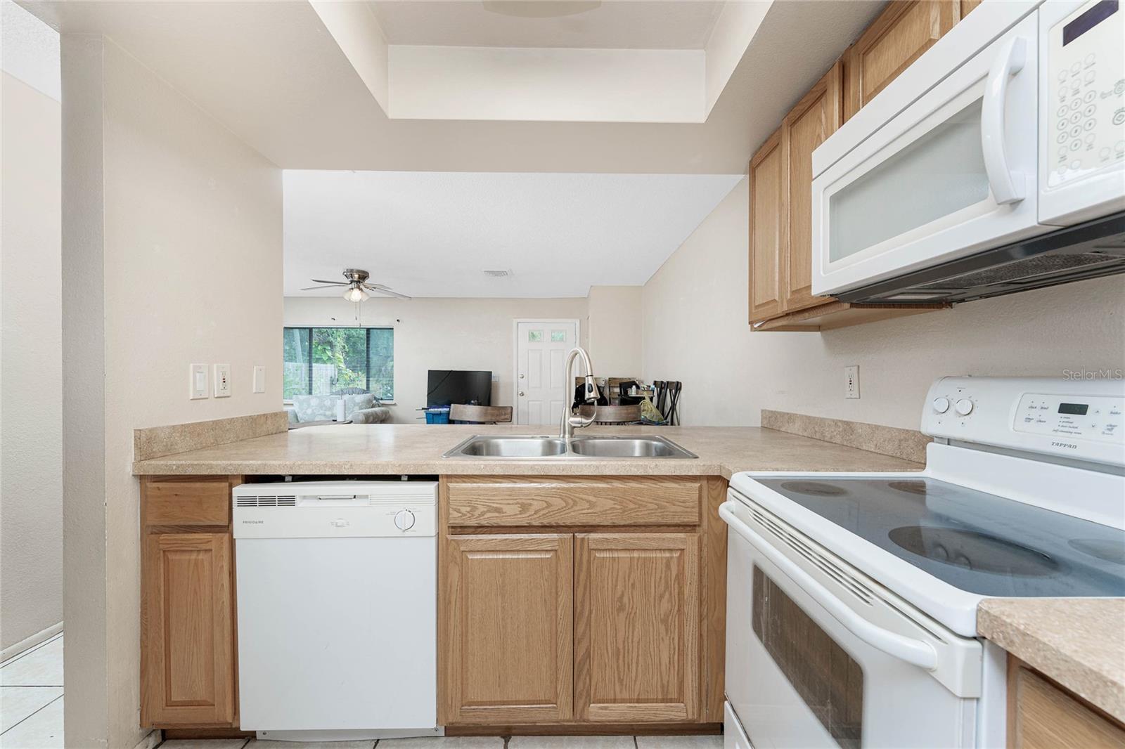 PERRY LANE - Residential Income