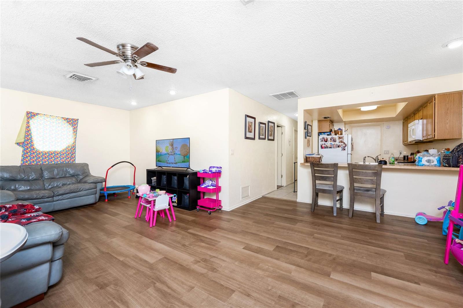 PERRY LANE - Residential Income