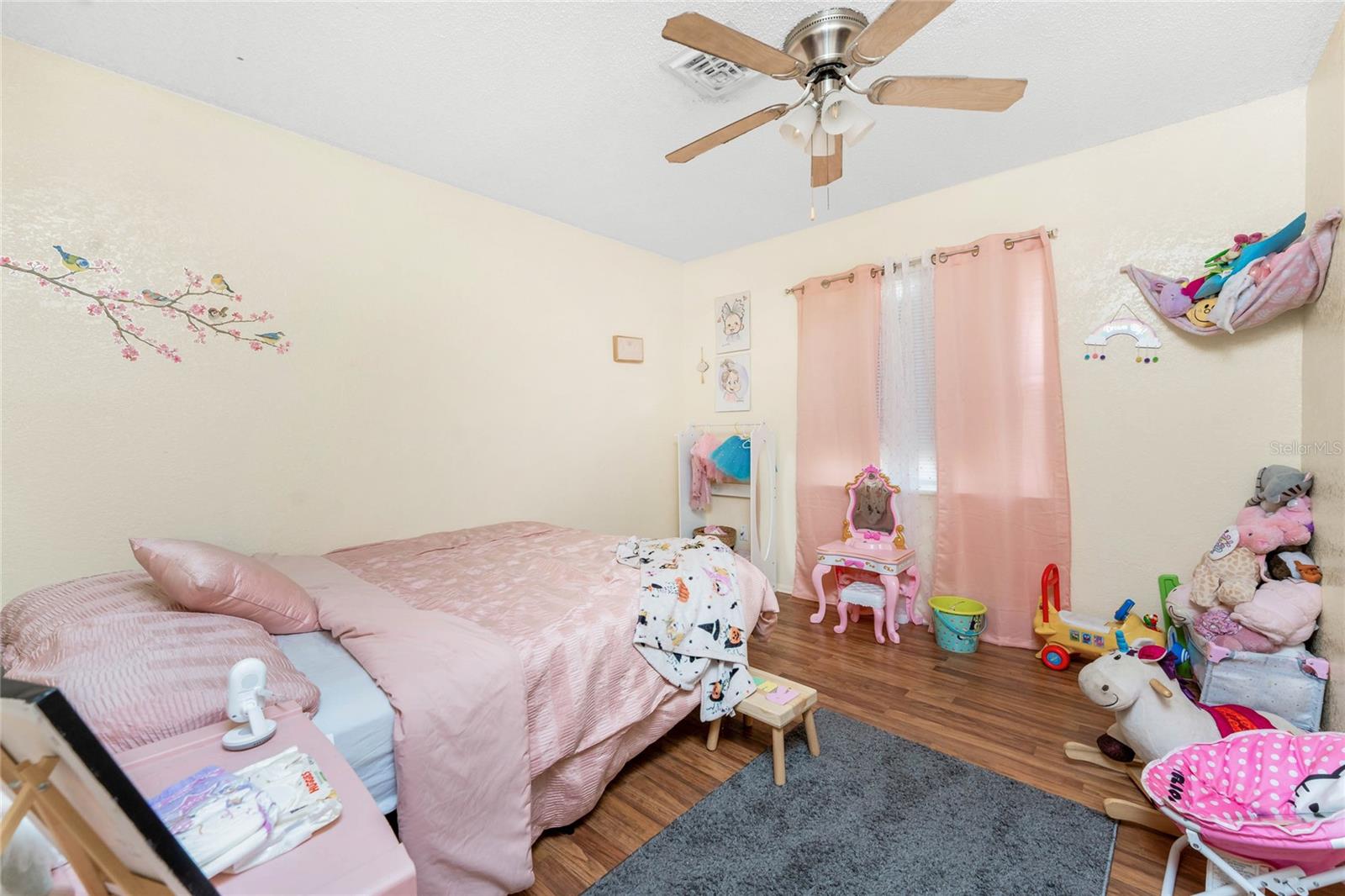 PERRY LANE - Residential Income