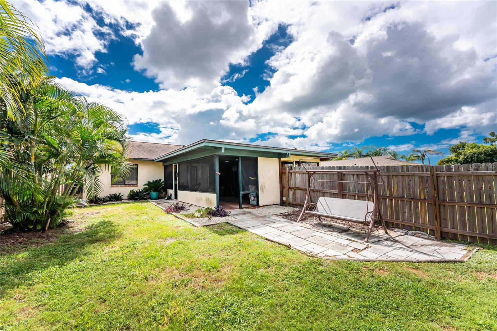 PERRY LANE - Residential Income