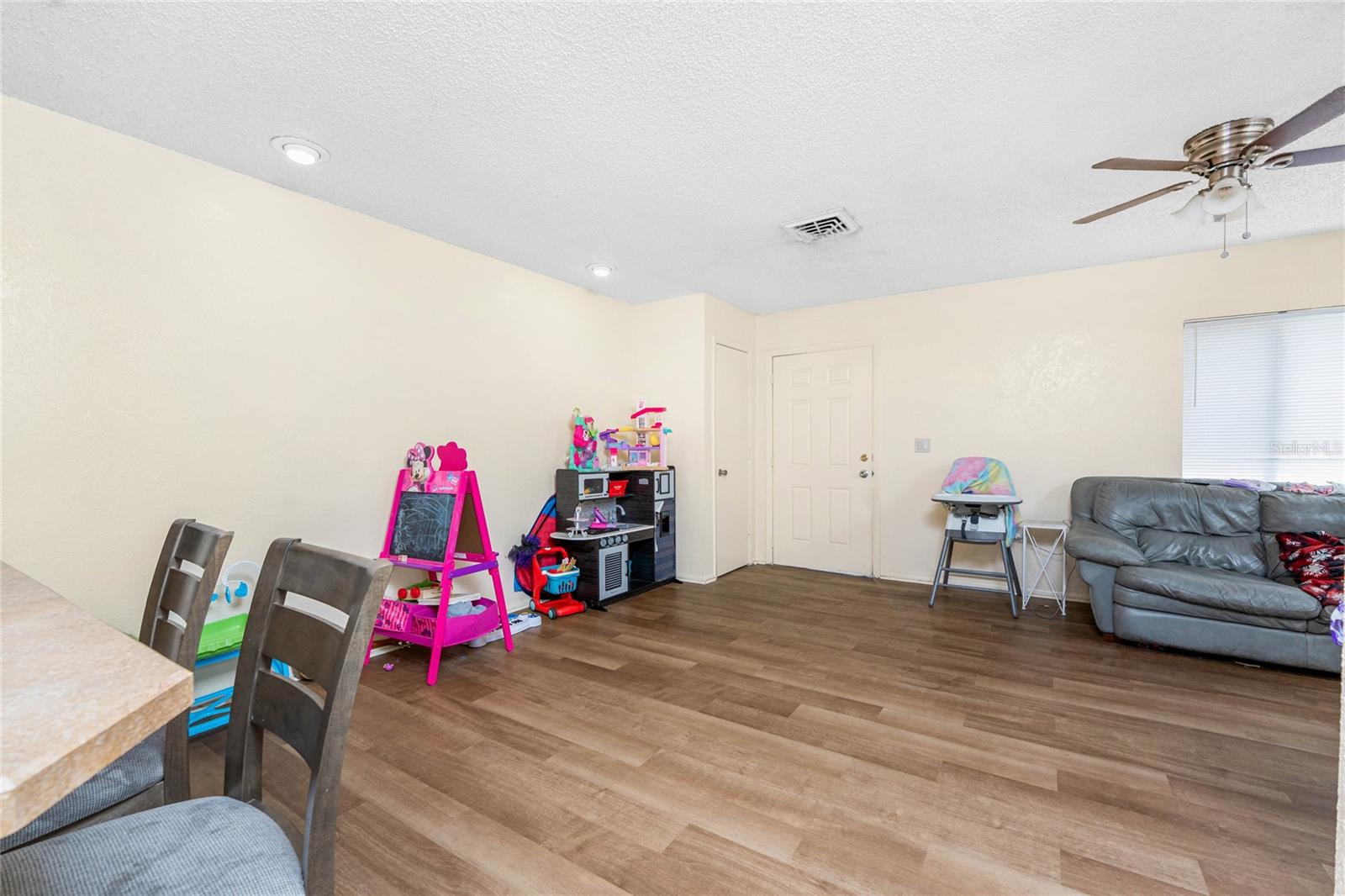 PERRY LANE - Residential Income