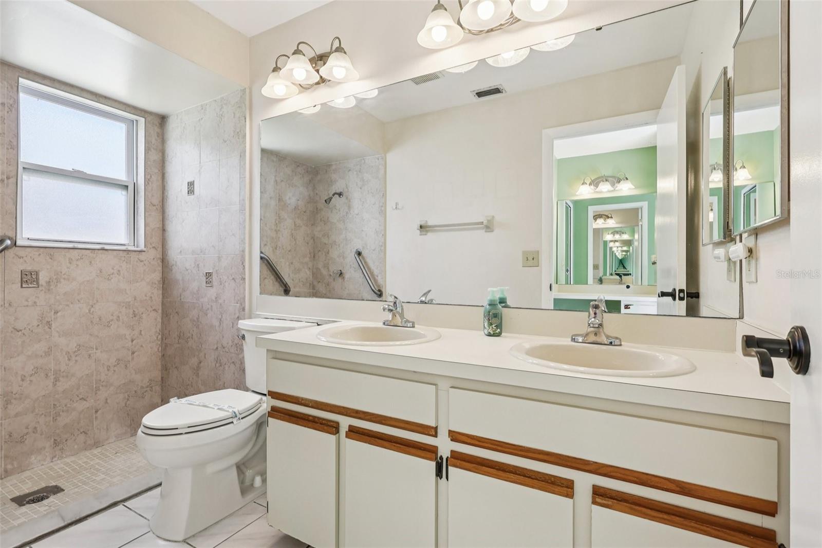 DEANS LANDING AT SHEFFIELD FOREST - Residential