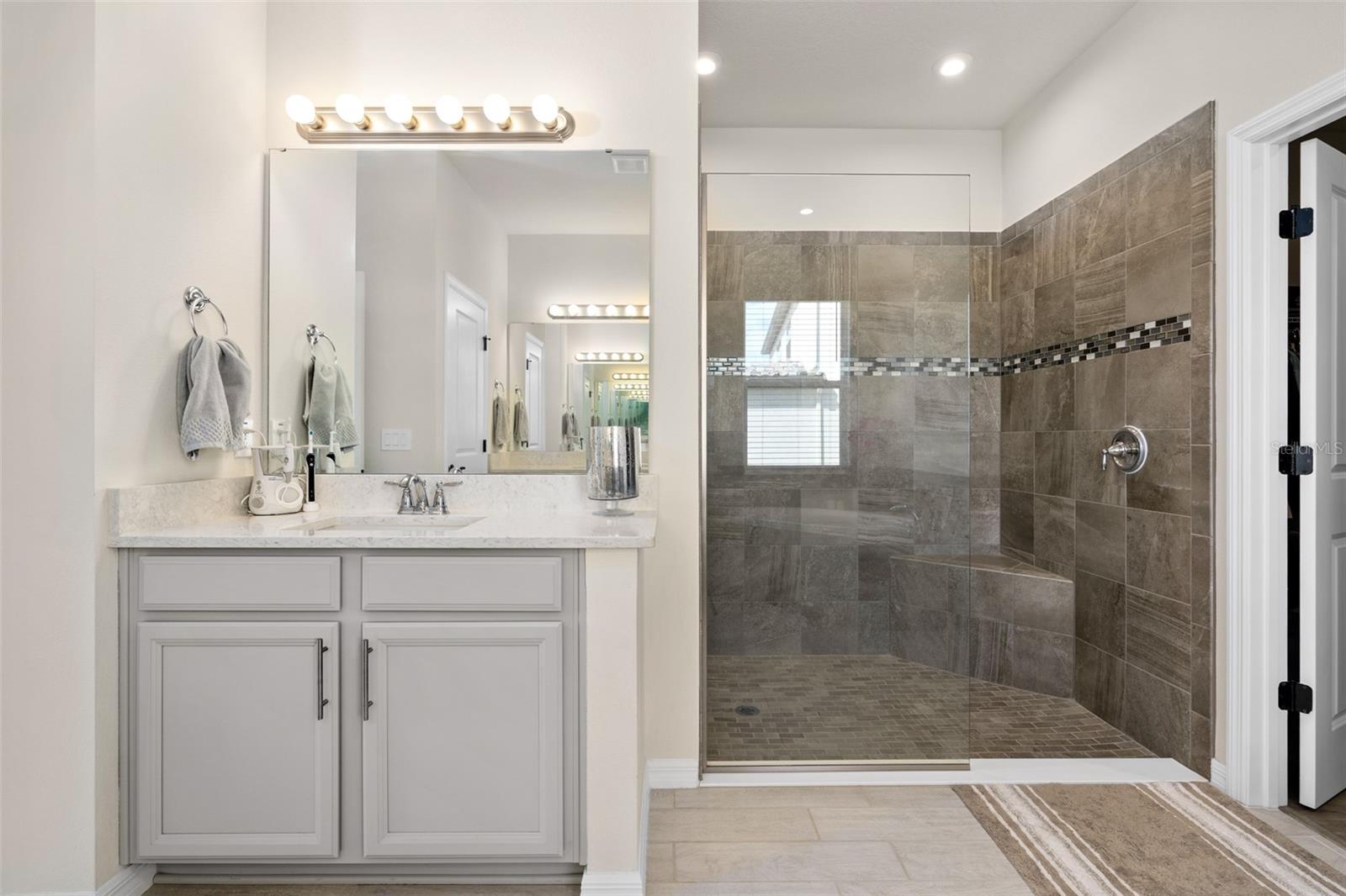 BELLALAGO PH 6H & 6I - Residential Lease