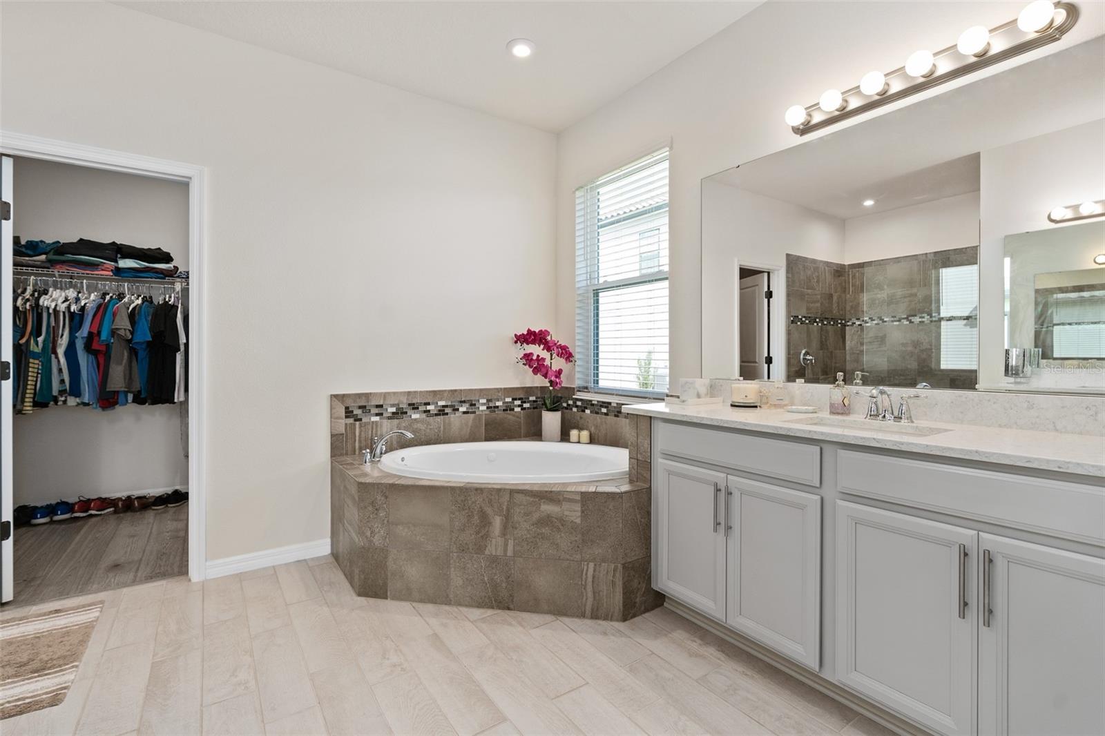 BELLALAGO PH 6H & 6I - Residential Lease