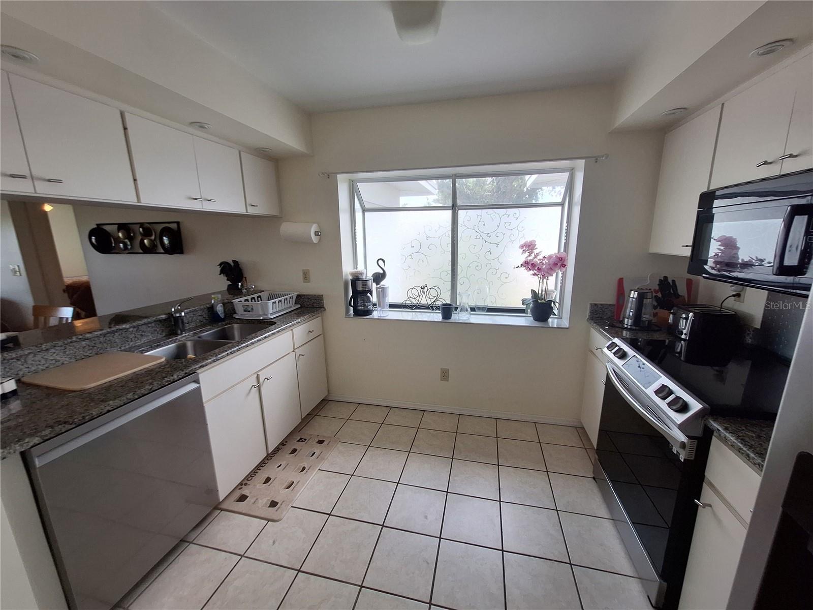 FARMINGTON VISTAS - Residential Lease